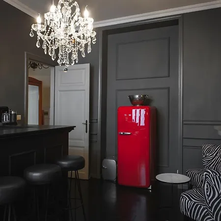 La Passion Interdite 4*